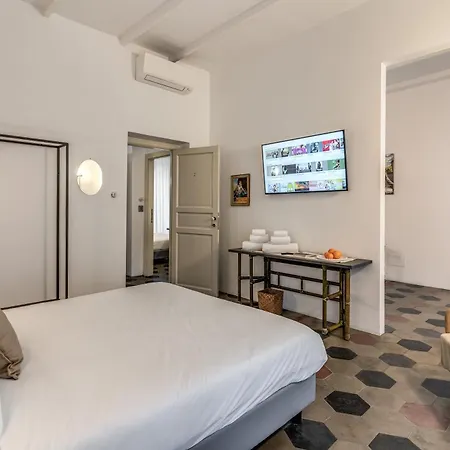 101 Flats Candia's Guest house Rome