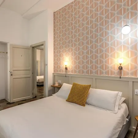 101 Flats Candia's 4* Rome